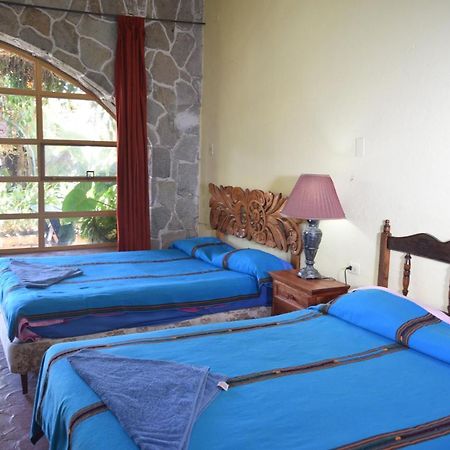 Hotel Playa Linda Panajachel Eksteriør billede