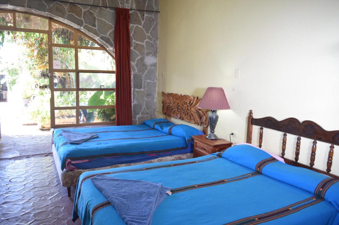 Hotel Playa Linda Panajachel Eksteriør billede