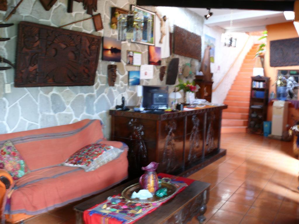 Hotel Playa Linda Panajachel Eksteriør billede