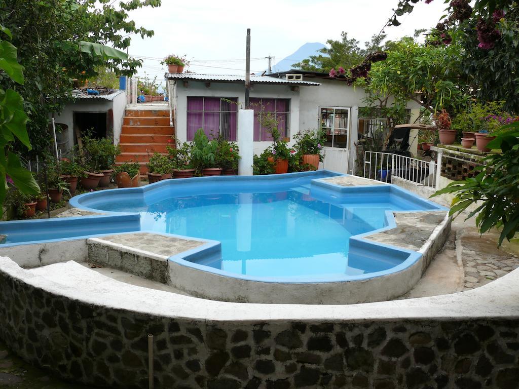 Hotel Playa Linda Panajachel Eksteriør billede