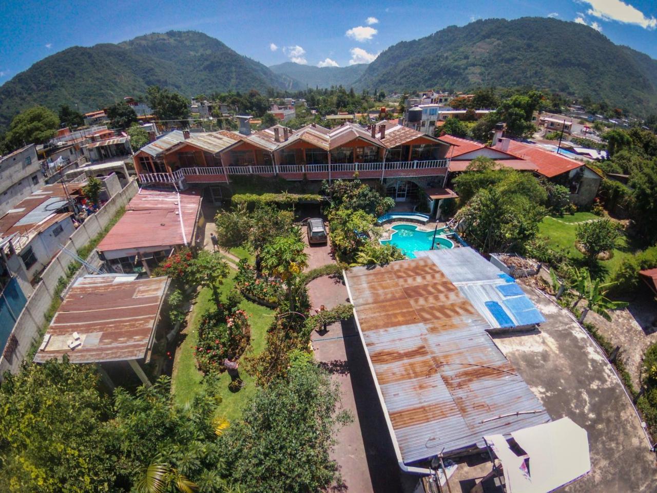 Hotel Playa Linda Panajachel Eksteriør billede